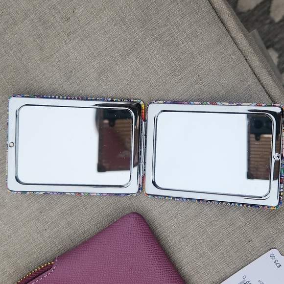 Coach Mauve/Lilac Wristlet with Gold Accents NWT & BOHO Print MIRROR - Picture 7 of 11